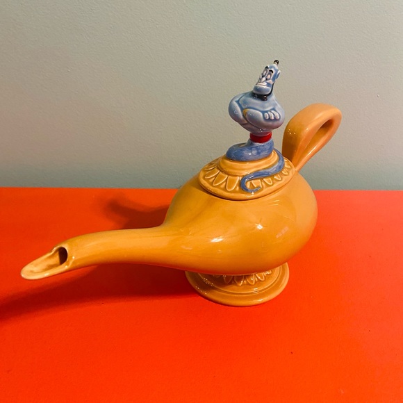 VTG Disneyland ALADDIN Genie and Lamp Teapot - MADE IN MEXICO - VERY RARE Disney - Picture 1 of 14